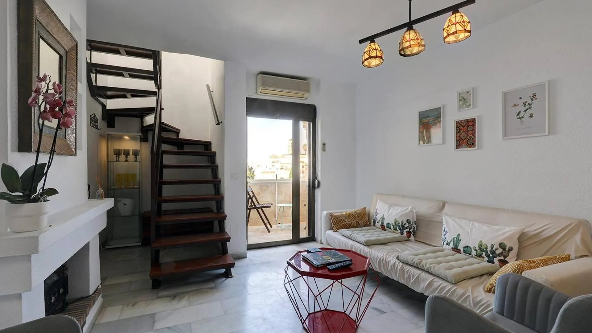 082 - Stunning Sea Views Beachfront Apartment Benalmadena