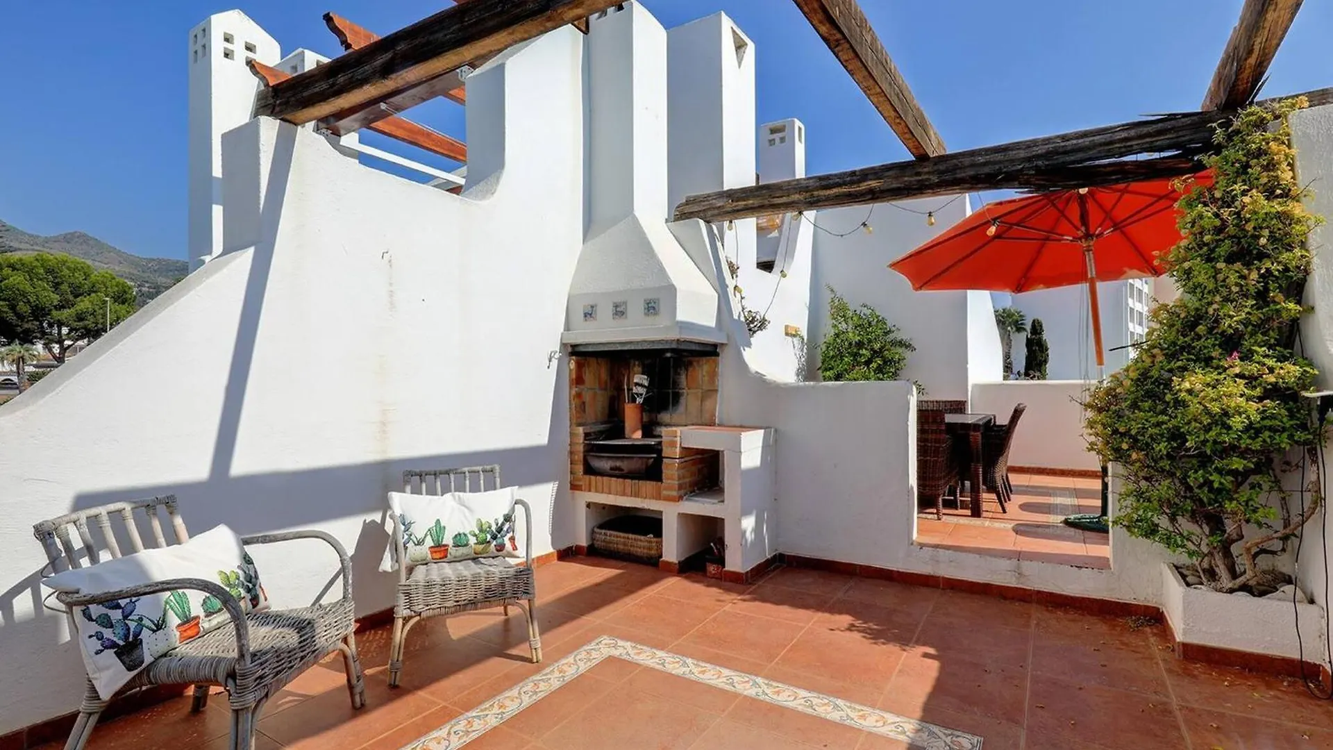 082 - Stunning Sea Views Beachfront Apartment Benalmádena